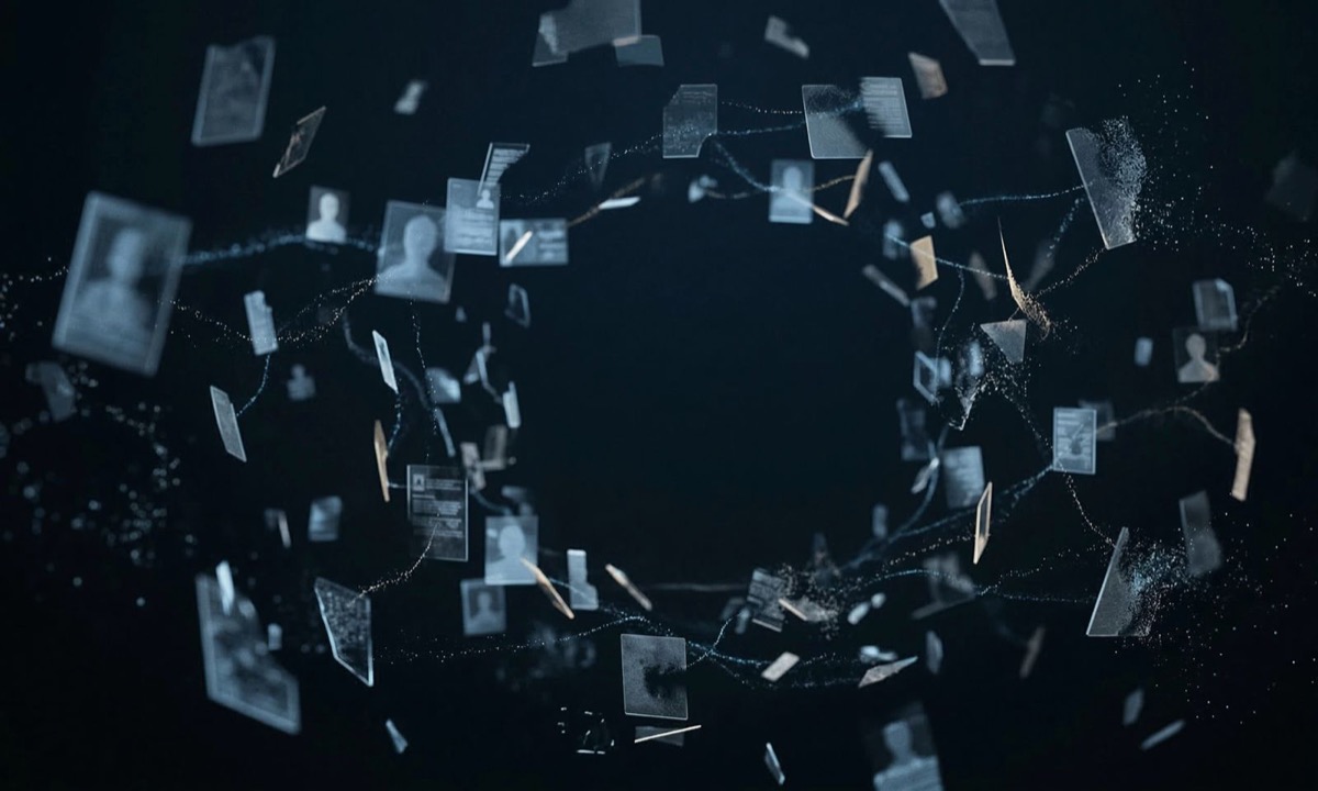 الحق في النسيان - دوامة من الوثائق الشخصية القديمة والسجلات والبيانات الرقمية التي تطارد وجودك على الإنترنت في فراغ رقمي مظلم